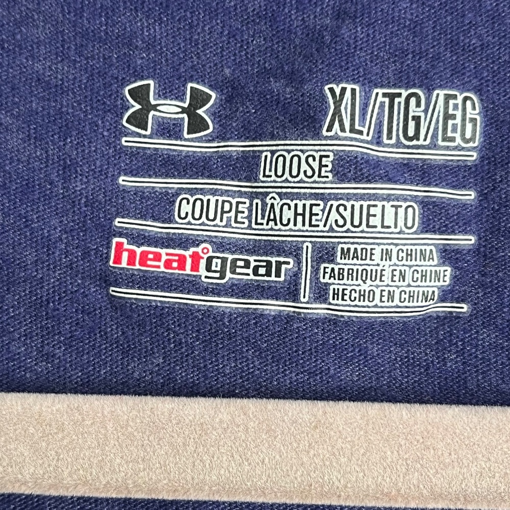 Under Armour v neck loose fit t shirt, purple size XL - Picture 2 of 3